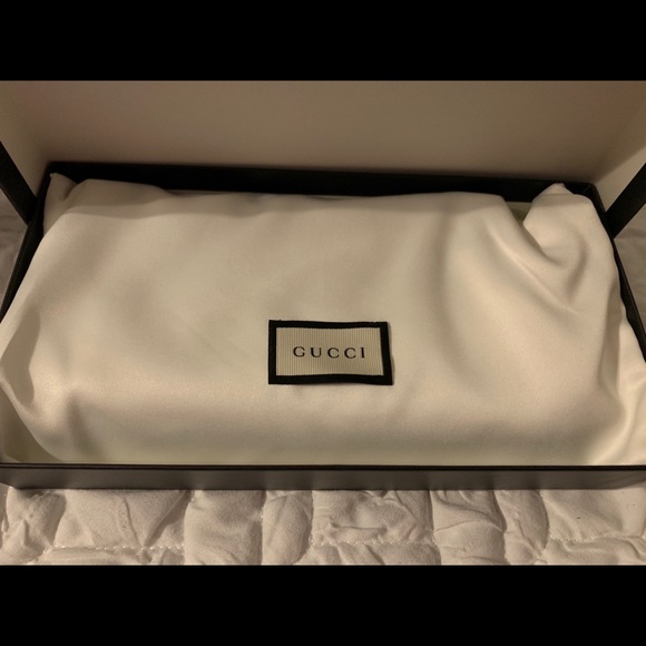 Authentic Gucci wallet NWT - Picture 3 of 8